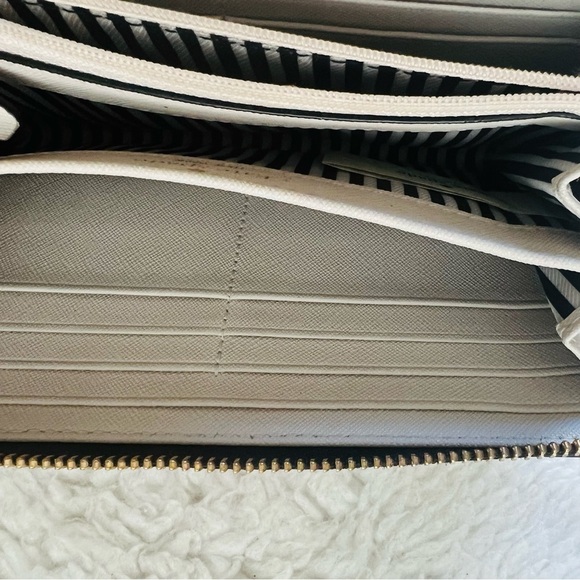 Kate Spade Stacie Color Block Beige/Black Zip Around Long Wallet - Picture 6 of 12